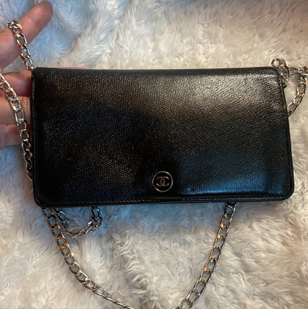 CHANEL Caviar long Bi-Fold Wallet, Black, w/ Non-Branded chain, Black Enamel CC